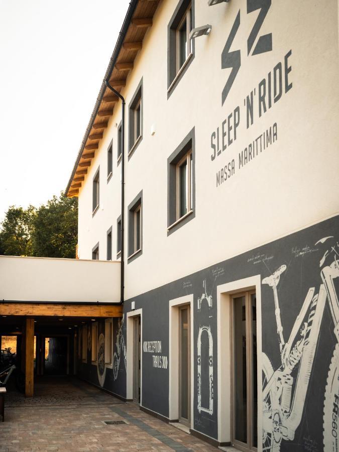 Sleep 'N' Ride Massa Marittima Ξενοδοχείο Εξωτερικό φωτογραφία